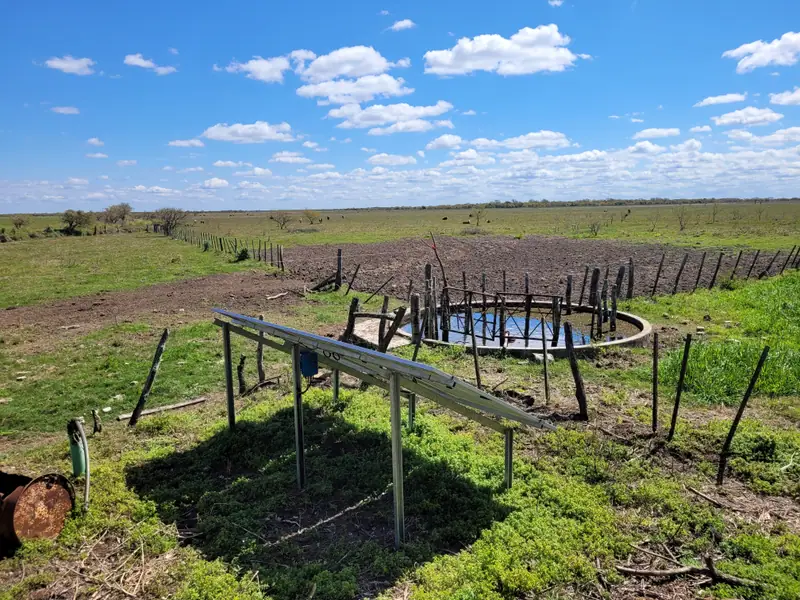 Campo mixto de 1.262 ha con casco y mejoras en La Paz: foto 15 de 15